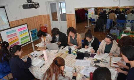 �����к�����Ӣ���׶�԰(־��԰)