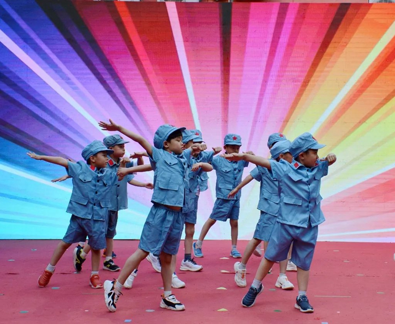 �����к�����Ӣ���׶�԰(־��԰)