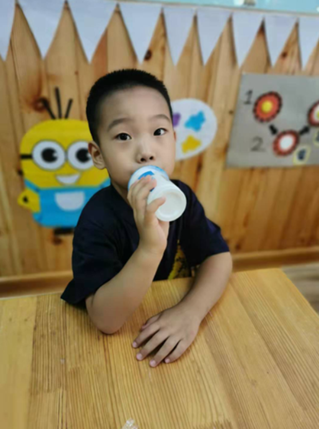 �����к�����Ӣ���׶�԰(־��԰) 