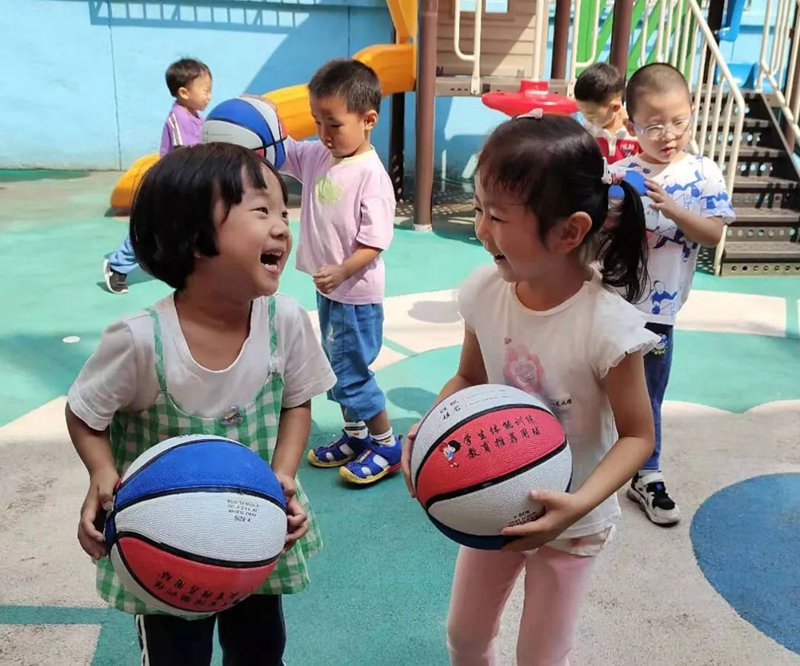 �����к�����Ӣ���׶�԰(־��԰) 